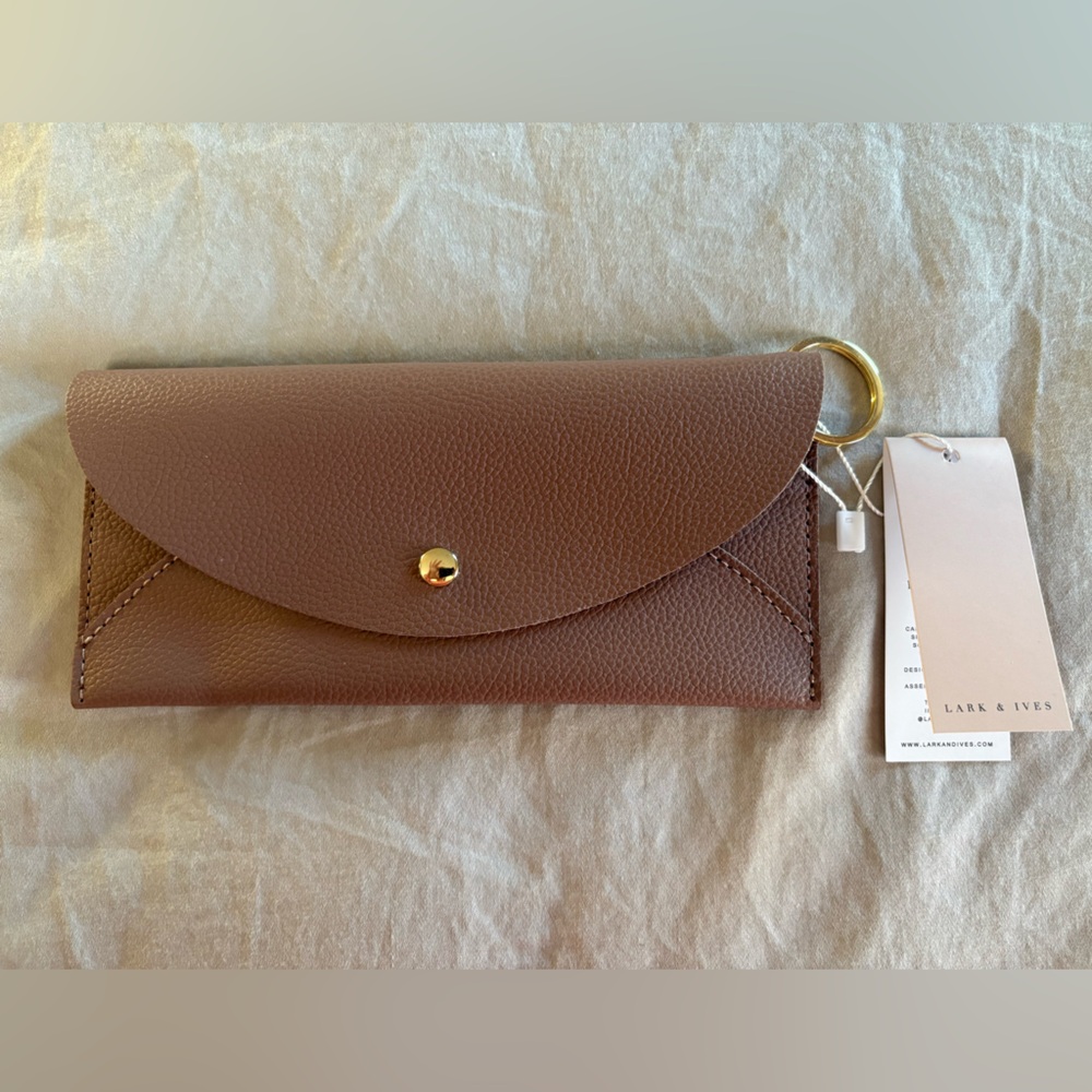 Blush Lark and Ives wallet